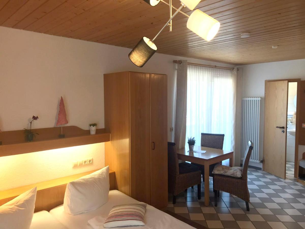 Self-Check-In Ferienwohnungen & Apartments Am Bergsee Triberg im Schwarzwald Exterior foto